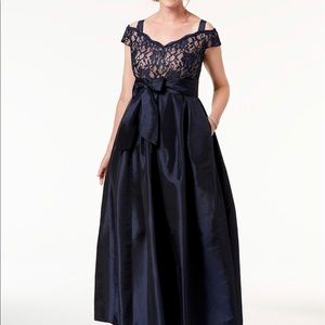 Navy/Taupe R&M Richards Gown
